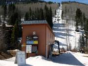 Oak Street - 2-persoons vaste stoeltjeslift