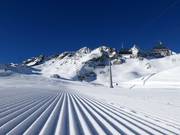 Perfect geprepareerde pistes bij de stoeltjeslift Rotadl