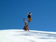 Een van de vele sneeuwkanonnen