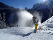 Sneeuwkanon in het skigebied Dachstein West