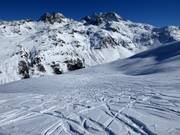 Diep sneeuw hellingen in Splügen