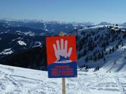 Waarschuwing aan het einde van het beveiligde gebied