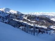 Uitzicht vanaf de Monte Vigo over het skigebied