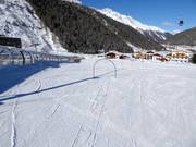 De oefenhelling Cevedale bij het dalstation van de kabelbaan en Rosimbahn