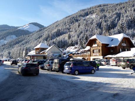 Rottenmanner en Wölzer Tauern: bereikbaarheid van en parkeermogelijkheden bij de skigebieden – Bereikbaarheid, parkeren Riesneralm – Donnersbachwald