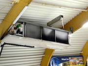 Koelinstallatie en sneeuwkanon aan het plafond