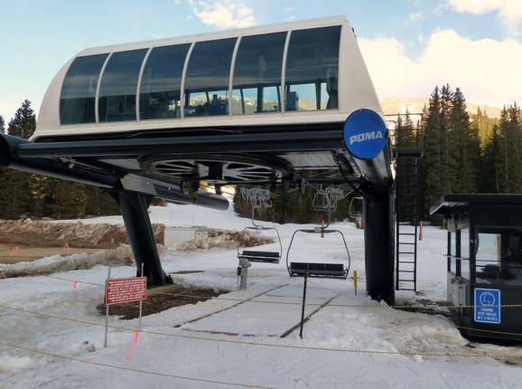 Chair 3 - 4-persoons vaste stoeltjeslift