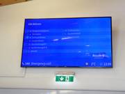 Digitale informatie over de geopende liften bij het dalstation