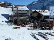 Schirmbar bij het dalstation van de Ugabahn