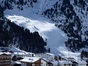 Uitzicht op de gemakkelijke piste bij de Ochsenkopflift