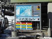 Informatiebord bij het dalstation