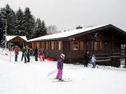 De skihut van de skiclub Burbach