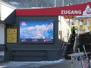 Digitale informatiebord bij het dalstation