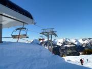 Suttisbahn - 6-persoons hogesnelheidsstoeltjeslift (koppelbaar) met kap en stoelverwarming