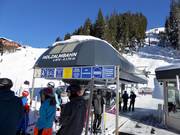 Holzalm - 6-persoons hogesnelheidsstoeltjeslift (koppelbaar) met kap