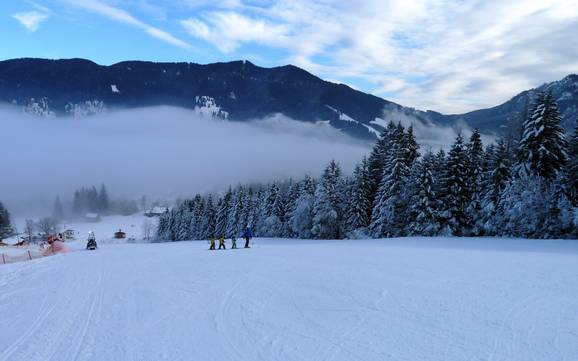 Grootste skigebied in de Ammergauer Alpen (Bergketen) – skigebied Kolbensattel – Oberammergau