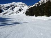 Lichte en brede piste bij de Oberen Karbahn I