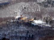 De Club Med in het onderste deel van het skigebied