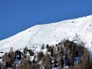 Uitzicht op de piste nr. 11 bij de Langeggbahn