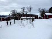 Buustamons Fjällgård midden in het skigebied