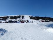 Uitzicht vanaf Stötentorget op het skigebied