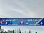 Bebording naar de liften