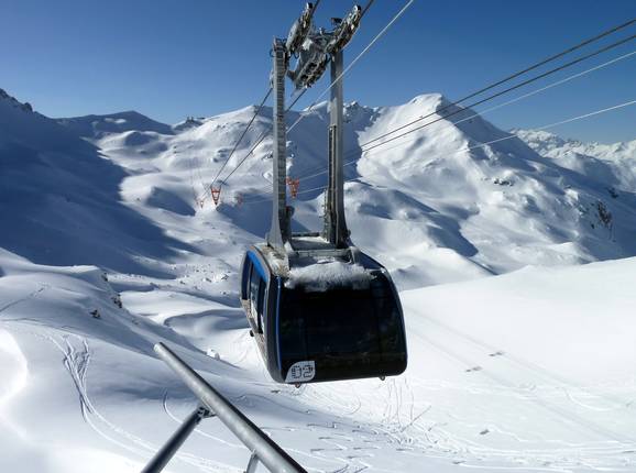 Verbindungsbahn Hörnli-Urdenfürggli - 150-persoons cabinelift