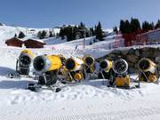Sneeuwkanonnen bij het middenstation