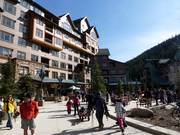De Zephyr Mountain Lodge direct aan de pistes