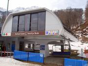 Volch'ya skala - 6-persoons hogesnelheidsstoeltjeslift (koppelbaar)