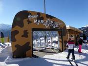 Overdekte transportband Berta's Märchenexpress