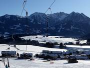 Vakantiewoningen en pensions direct aan het oefenterrein