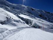 De piste loopt direct over de Triftgletsjer