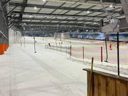 Uitzicht vanaf het dalstation van de sleeplift naar het bergstation van de stoeltjeslift