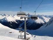 Höhenweg-Weissfluhjoch (Parsenn Rapid) - 6-persoons hogesnelheidsstoeltjeslift (koppelbaar) met kap