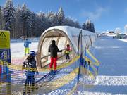 JuniorSkiZirkus - Overdekt(e) transportband/Moving Carpet