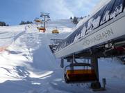 Hochmaisbahn - 6-persoons hogesnelheidsstoeltjeslift (koppelbaar) met kap en stoelverwarming