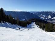 Zwarte piste 16 bij de 6-persoons stoeltjeslift Sixpack