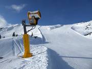 Krachtige besneeuwing van de Lawinenstein-pistes