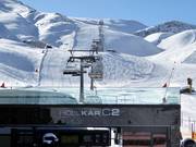 Höllkarbahn - 6-persoons hogesnelheidsstoeltjeslift (koppelbaar) met kap