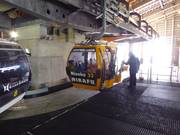 Hulp bij het uitstappen uit de gondelbaan