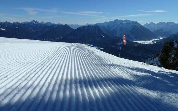 Pistepreparatie natuurparkregio Reutte – Pistepreparatie Hahnenkamm – Höfen/Reutte