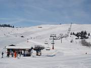 Zachte en brede pistes bij de stoeltjeslift Manant