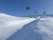 Natuurlijke halfpipe onder de stoeltjeslift Wali-Piz Sezner