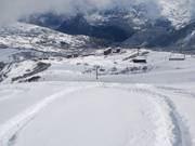 Verse poedersneeuw boven Le Corbier