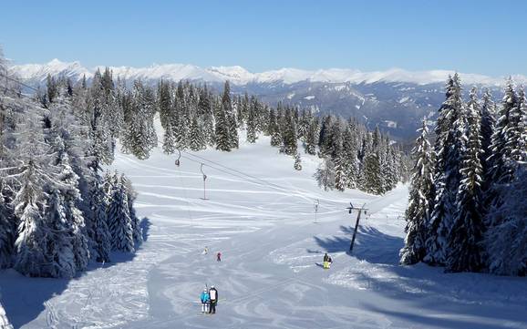 Skiën bij Neumarkt in der Steiermark