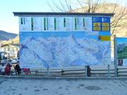 Gedetailleerd informatiebord met actuele informatie over de bedrijfsstatus