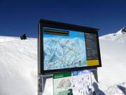 Digitale weergave met actuele informatie bij het bergstation First