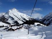 Uitzicht op het dorp Warth