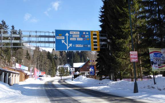 Tsjechische Sudeten: bereikbaarheid van en parkeermogelijkheden bij de skigebieden – Bereikbaarheid, parkeren Špindlerův Mlýn